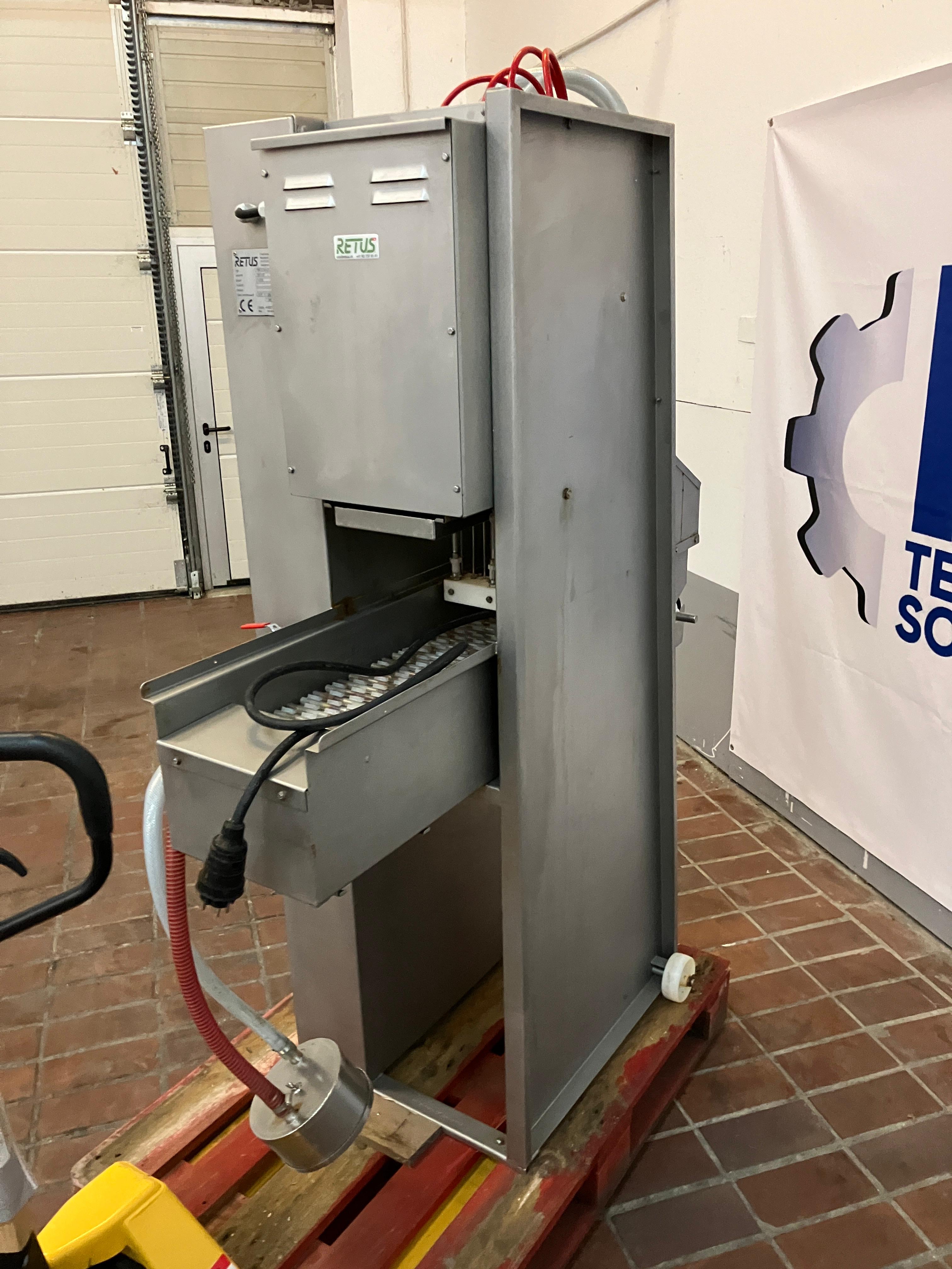 Retus Brine Injector Image 2
